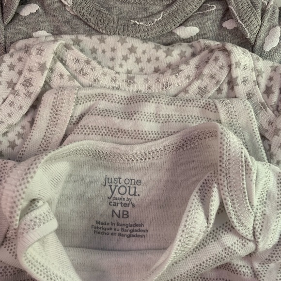 White & Gray Newborn Shortsleeved Onesies - Picture 6 of 6